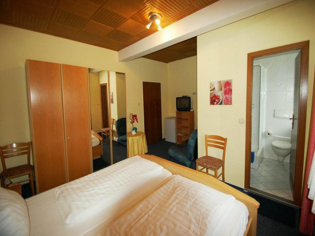 Hotel Konert Bergheim  Zewnętrze zdjęcie